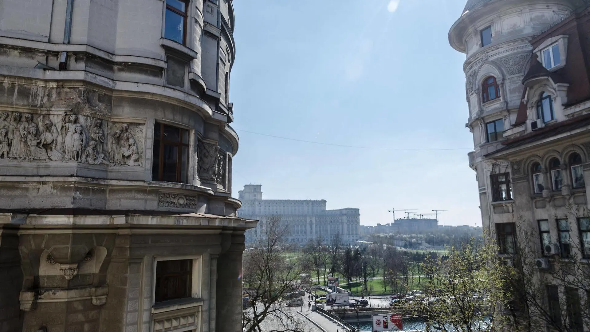 Volo Hotel Boekarest 3*,