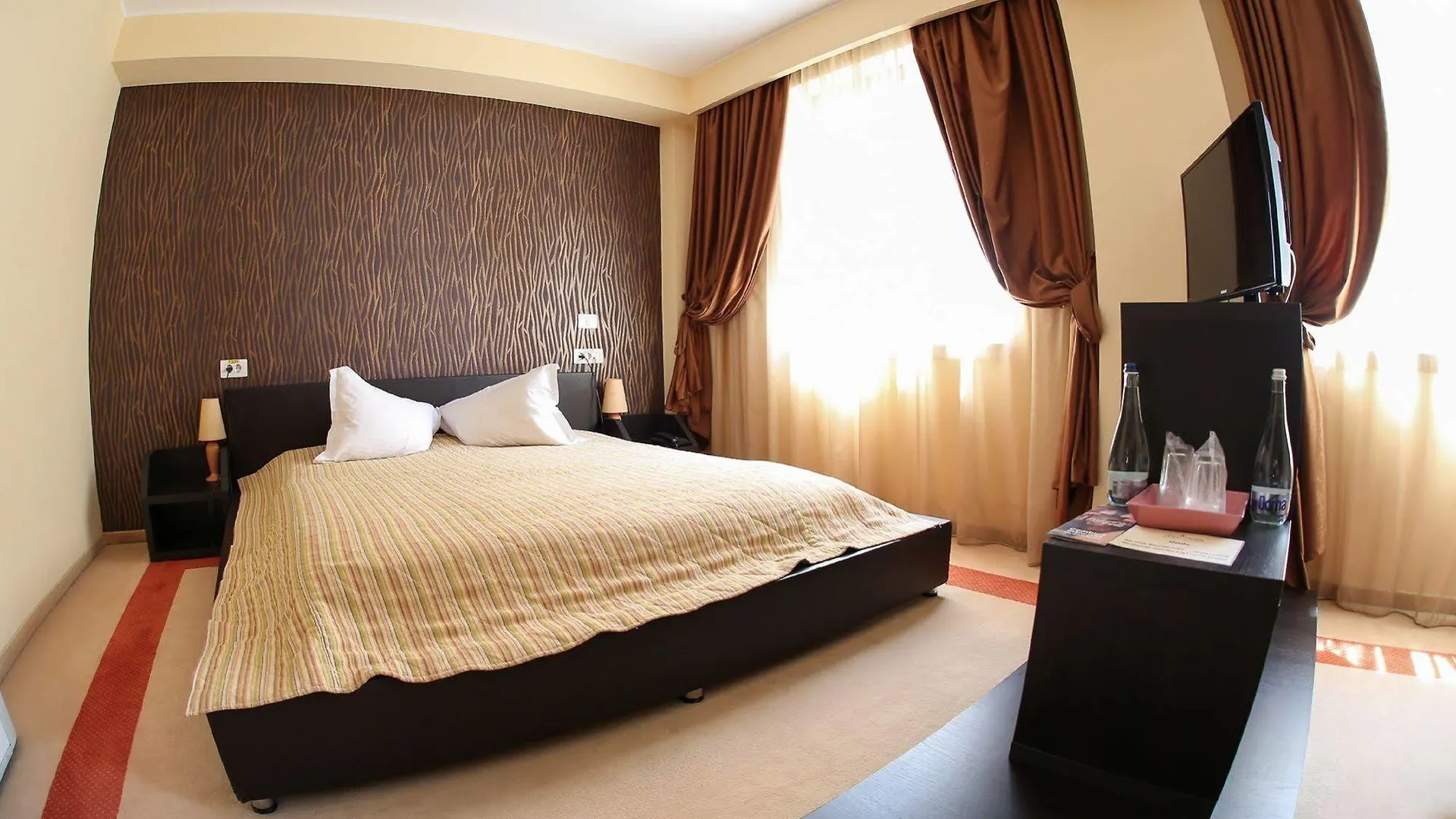 Volo Hotel Boekarest