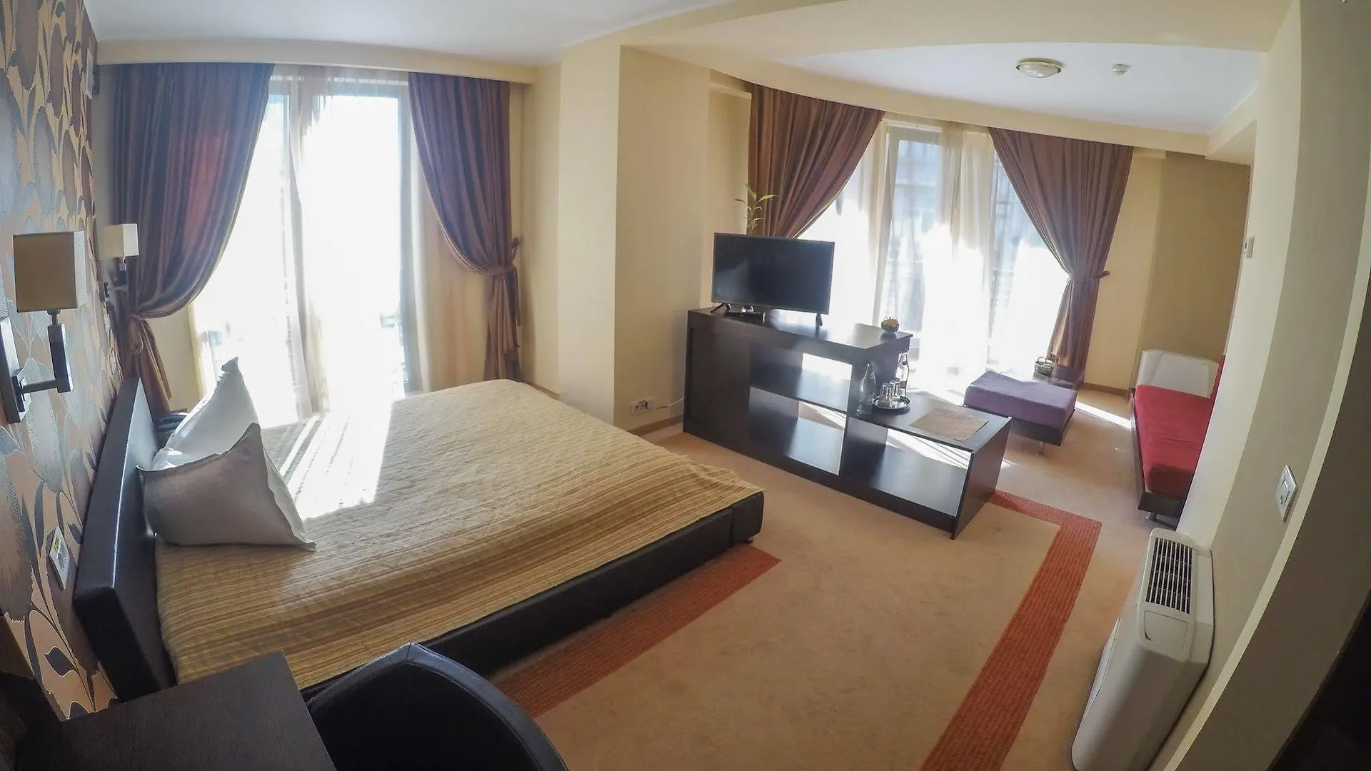 Volo Hotel Boekarest